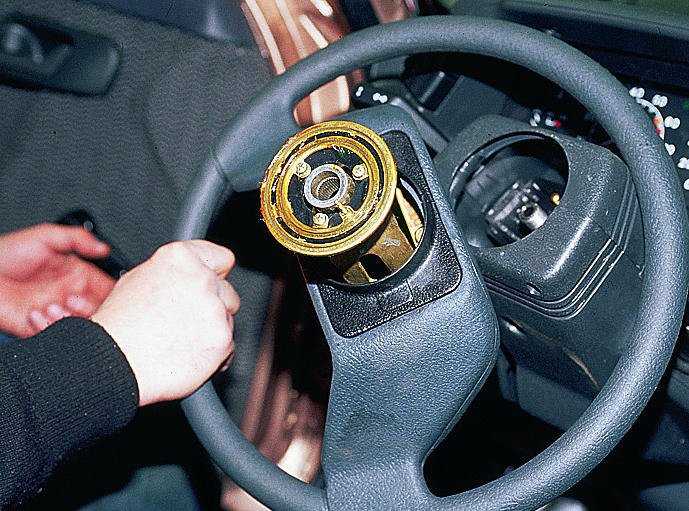 Руководство по ремонту chevrolet niva (шевроле нива) 2002+ г.в. 7.2 осмотр и проверка рулевого управления на автомобиле