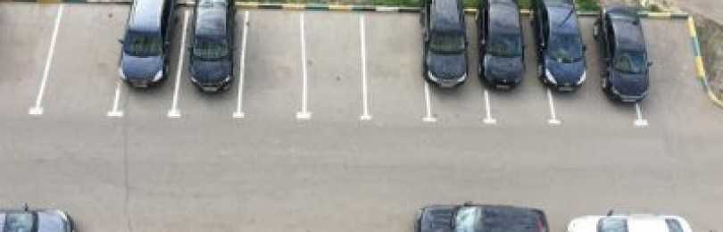 Можно ли парковаться во дворе и кто имеет право ставить там машину