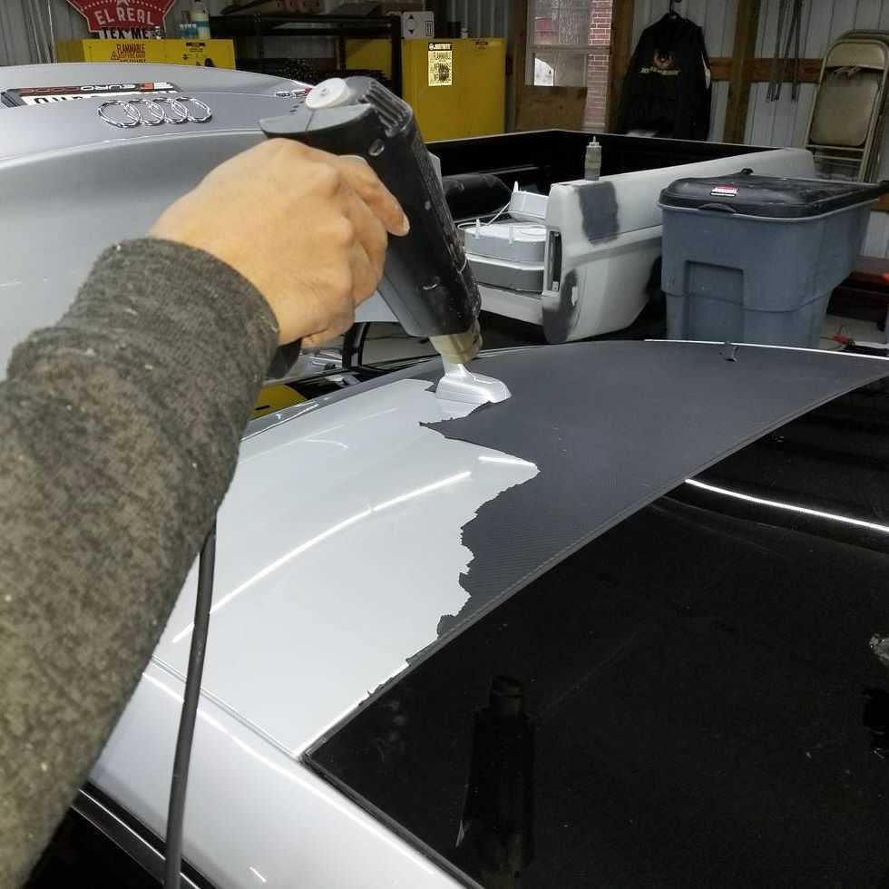Как клеить карбоновую пленку - правильная оклейка авто своими руками + видео | tuningkod
