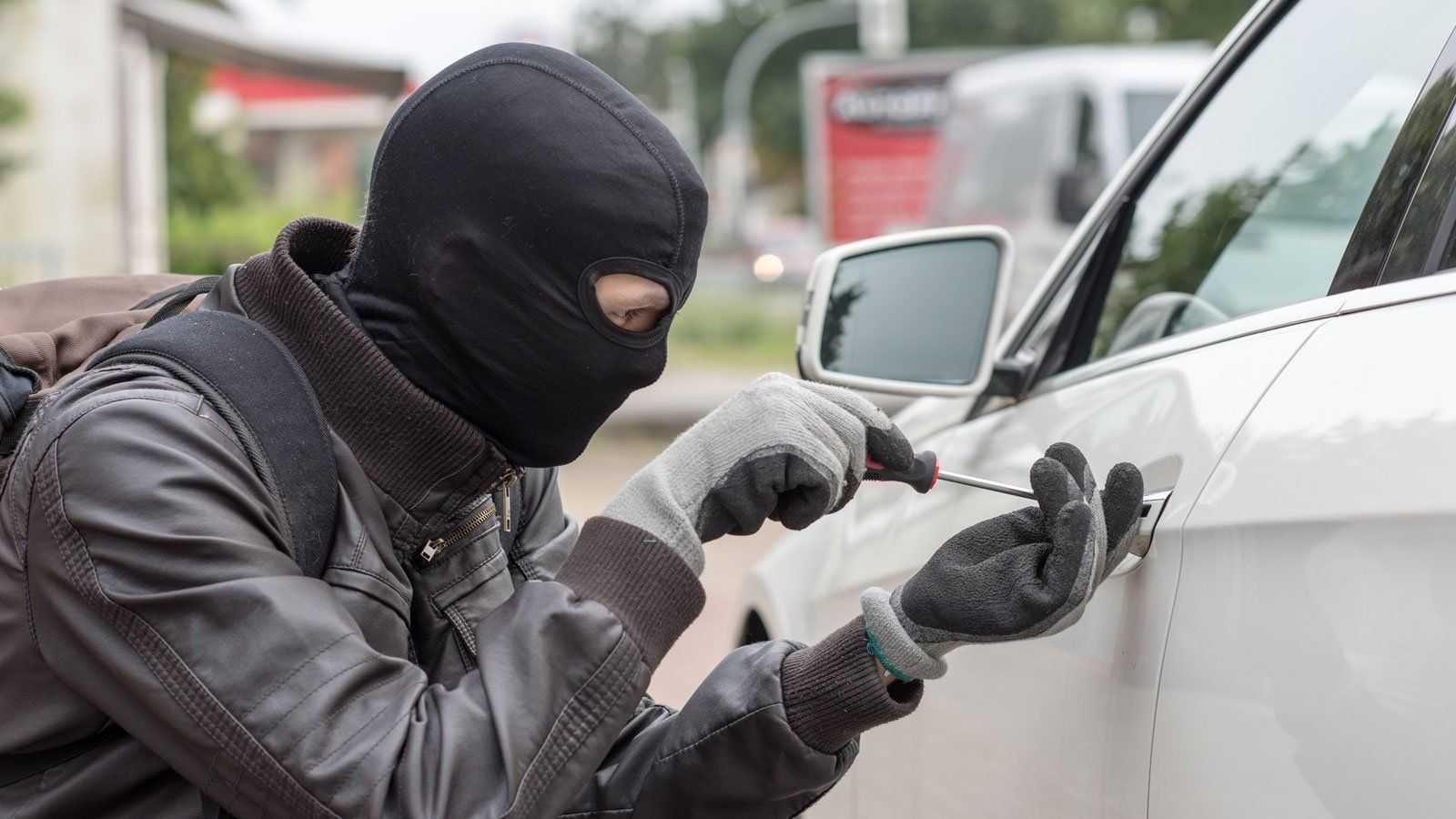 Способы защиты колесных колпаков от кражи | поломки авто